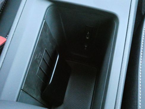 New 2025 Volkswagen Tiguan SE image 15