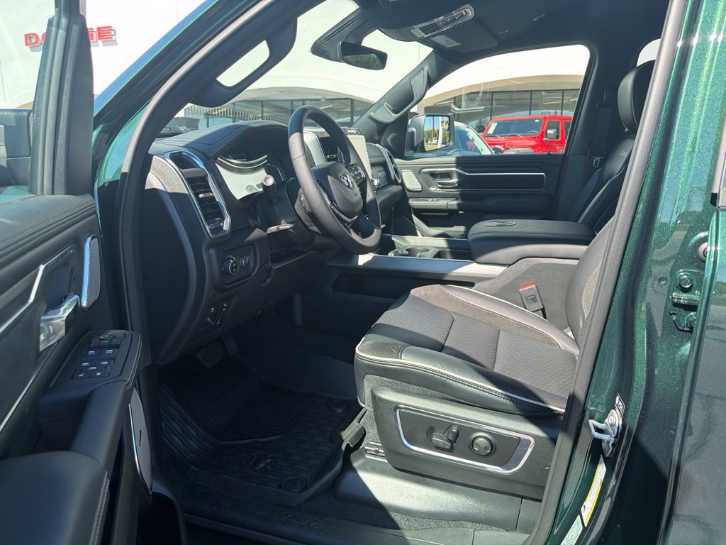 New 2027 RAM 1500 Laramie AWD/4WD image 17