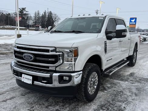 Used 2022 Ford F350 Lariat w/ Chrome Package image 34