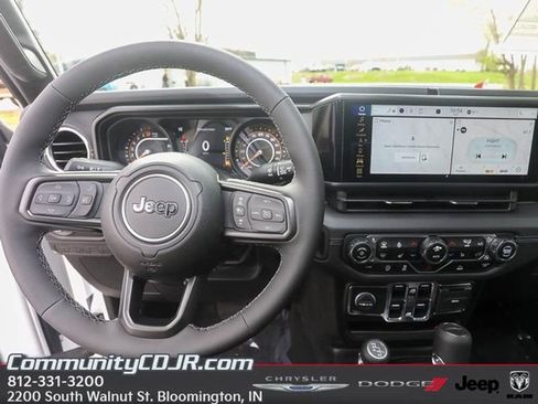 New 2025 Jeep Gladiator Sport w/ Premium Package image 10