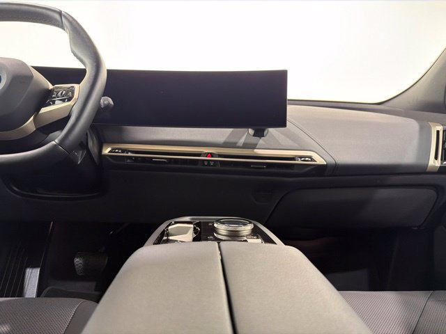 Certified 2024 BMW iX xDrive50 w/ Sport Package AWD/4WD image 34