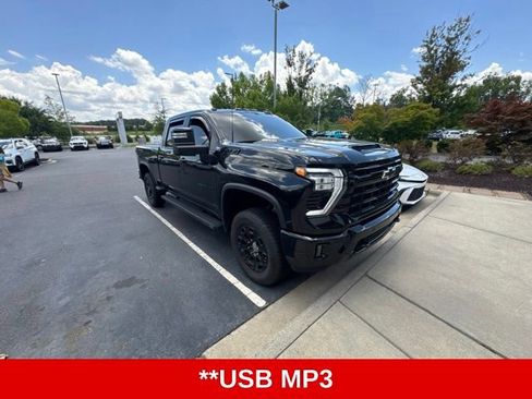 Used 2024 Chevrolet Silverado 2500 LTZ w/ LTZ Plus Package AWD/4WD image 7