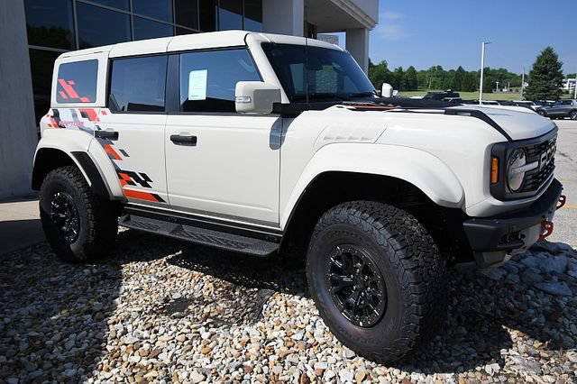 New 2026 Ford Bronco Raptor AWD/4WD image 1