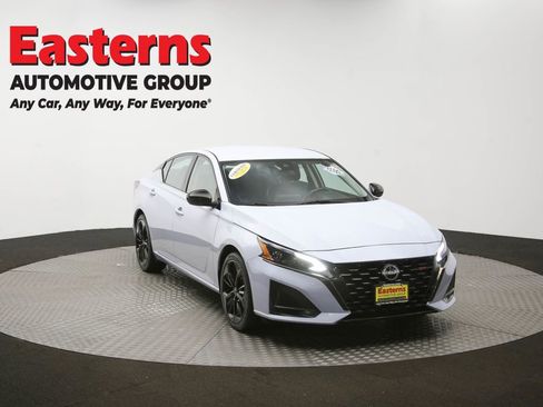 Used 2023 Nissan Altima 2.5 SR image 45