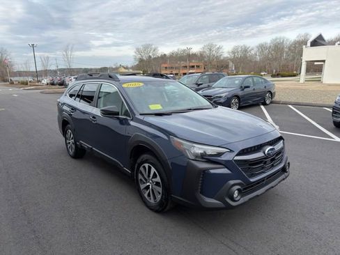 Used 2025 Subaru Outback Premium image 3