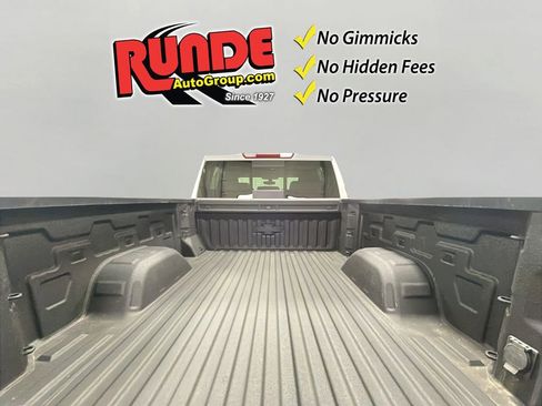 Used 2021 Chevrolet Silverado 1500 LT AWD/4WD image 16