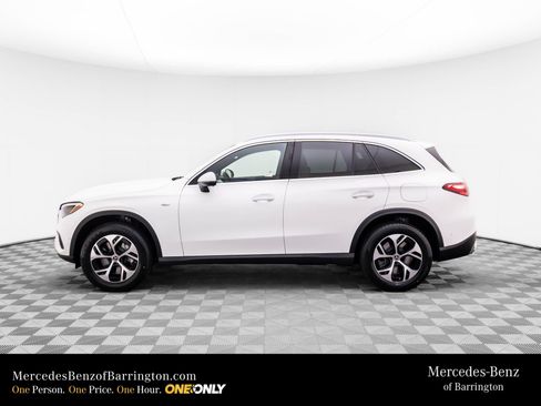 New 2025 Mercedes-Benz GLC 350e 4MATIC image 2