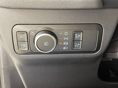 New 2025 Ford Escape SE w/ Class II Trailer Tow Package image 19