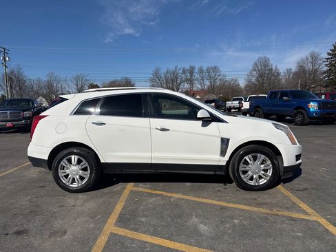 Used 2013 Cadillac SRX Luxury image 5