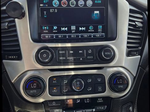 Used 2019 GMC Yukon SLT w/ Graphite Performance Edition image 23