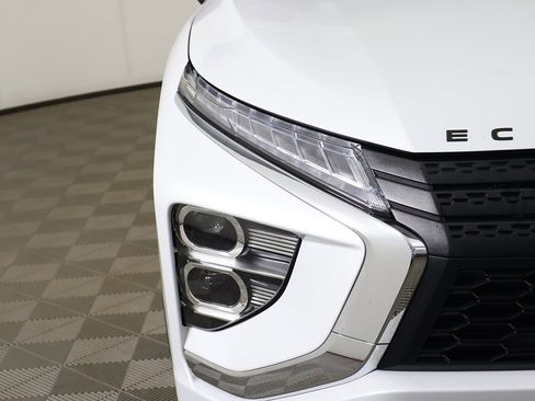 Used 2024 Mitsubishi Eclipse Cross LE image 10