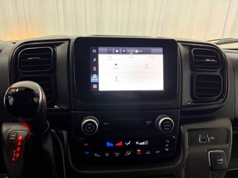 Used 2024 RAM ProMaster 2500 w/ Convenience Group FWD image 30