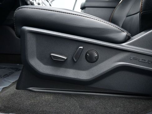 Used 2026 Ford F350 Lariat w/ Black Appearance Package image 18