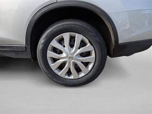 Used 2016 Nissan Rogue S image 9