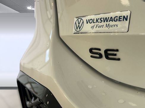 New 2026 Volkswagen Tiguan SE R-Line image 35