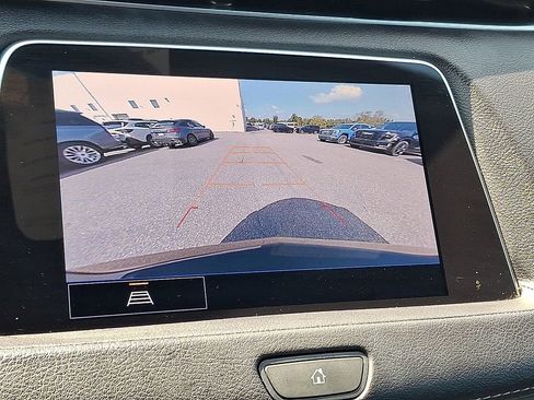 Used 2022 Cadillac XT4 Premium Luxury w/ Safety Alert Package image 17