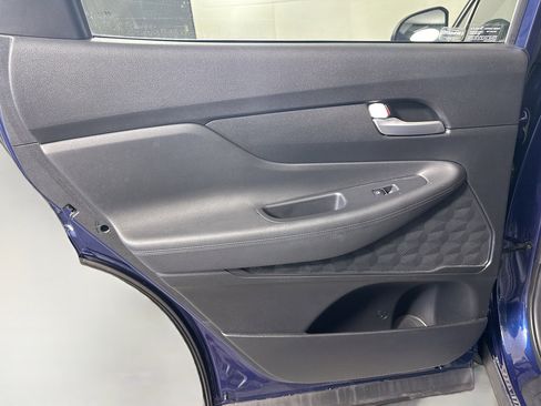 Used 2020 Hyundai Santa Fe SE image 25