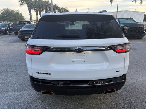 Used 2021 Chevrolet Traverse Premier w/ Redline Edition AWD/4WD image 6
