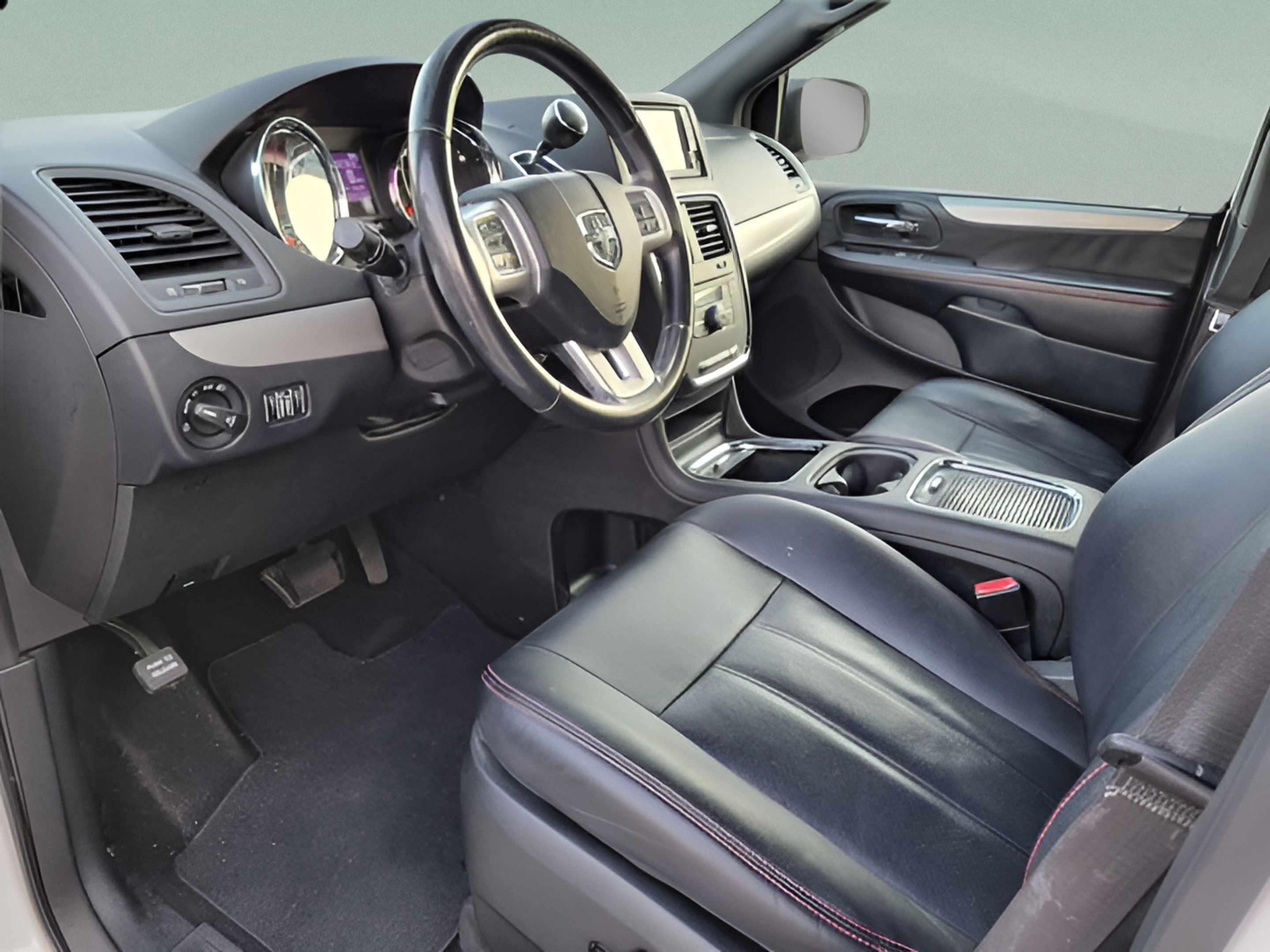 Used 2019 Dodge Grand Caravan GT FWD image 15