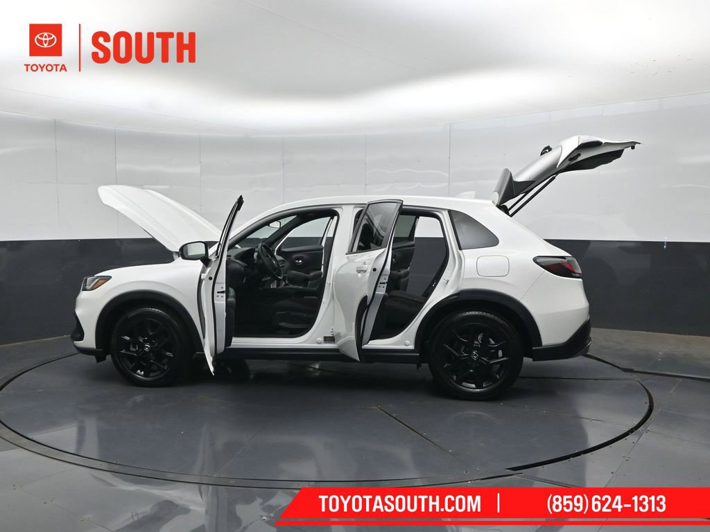 Used 2025 Honda HR-V Sport image 52
