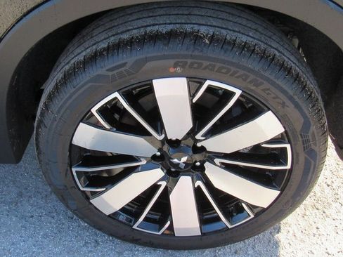 New 2025 Mitsubishi Outlander SE image 7