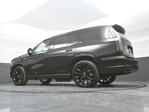 New 2026 Cadillac Escalade Platinum Sport w/ LPO, ONYX Package AWD/4WD image 34
