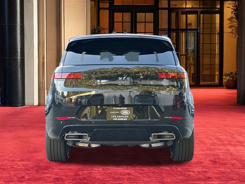 New 2026 Land Rover Range Rover Sport Dynamic SE image 11