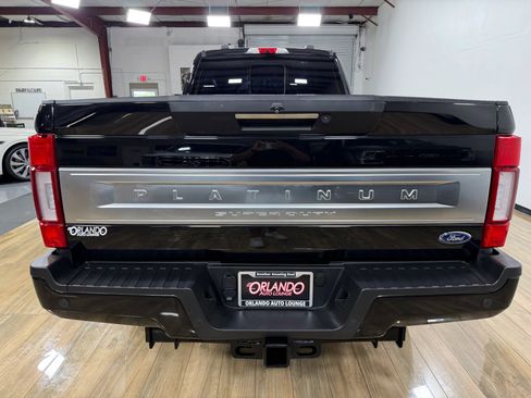 Used 2022 Ford F350 Platinum AWD/4WD image 5