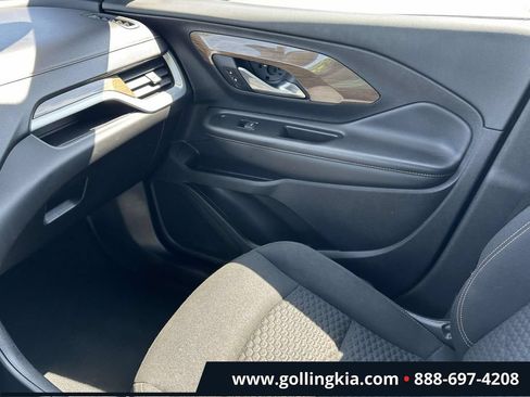 Used 2018 GMC Terrain SLE w/ Driver Convenience Package AWD/4WD image 29