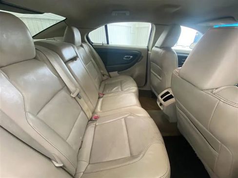 Used 2010 Ford Taurus SEL image 12