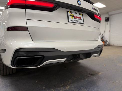 Used 2019 BMW X7 xDrive50i w/ Luxury Seating Package AWD/4WD image 8