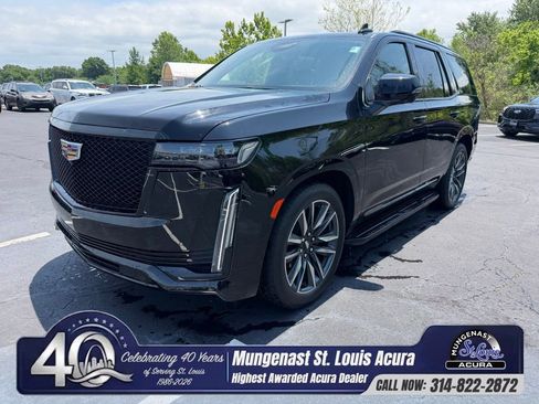 Used 2024 Cadillac Escalade Sport w/ Touring Package AWD/4WD image 1