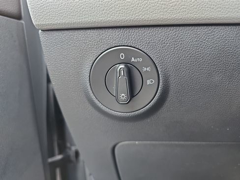 Used 2023 Volkswagen Taos S FWD image 24