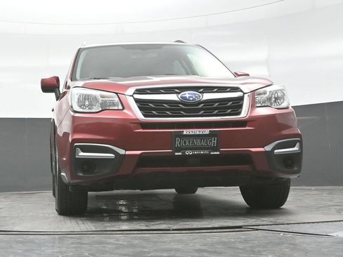 Used 2017 Subaru Forester 2.5i Premium w/ All-Weather Package AWD/4WD image 17