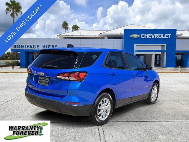 Used 2024 Chevrolet Equinox LS w/ LS Convenience Package FWD image 4