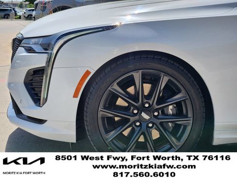 Used 2022 Cadillac CT4 V w/ Navigation Package RWD image 8
