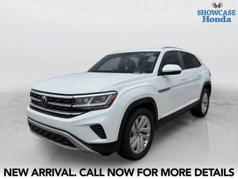 Used 2023 Volkswagen Atlas Cross Sport SE w/ Panoramic Sunroof Package AWD/4WD image 2