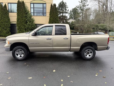 Used 2004 Dodge Ram 1500 Truck SLT w/ Big Horn Quad Cab Value Group image 9