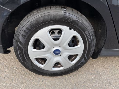 Used 2018 Ford Focus S FWD image 35