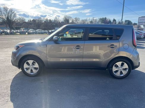 Used 2016 Kia Soul image 5