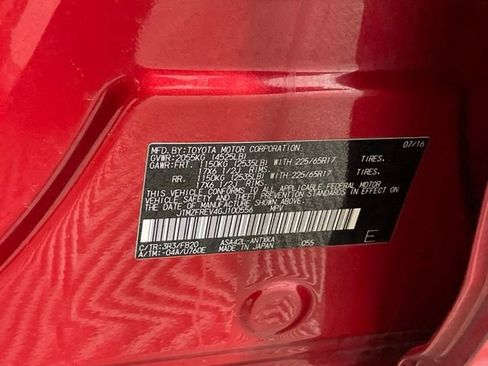 Used 2016 Toyota RAV4 LE FWD image 22
