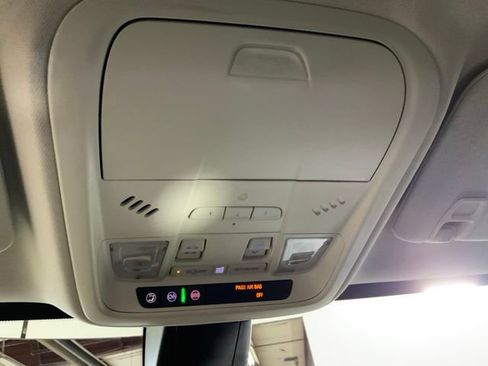 Used 2019 Cadillac XT5 Luxury AWD/4WD image 26
