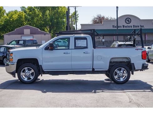 Used 2018 Chevrolet Silverado 2500 W/T AWD/4WD image 6