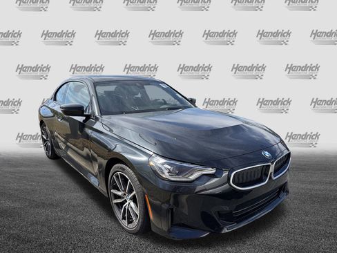 Used 2025 BMW 230i xDrive 230i xDrive image 2