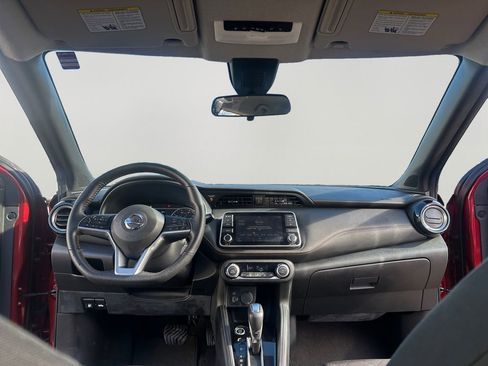 Used 2020 Nissan Kicks SR image 10