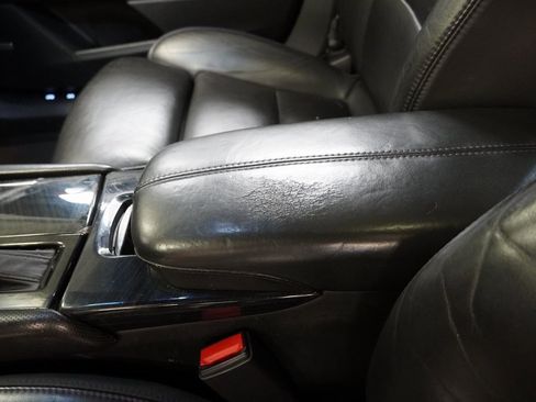 Used 2014 Cadillac XTS Platinum image 24