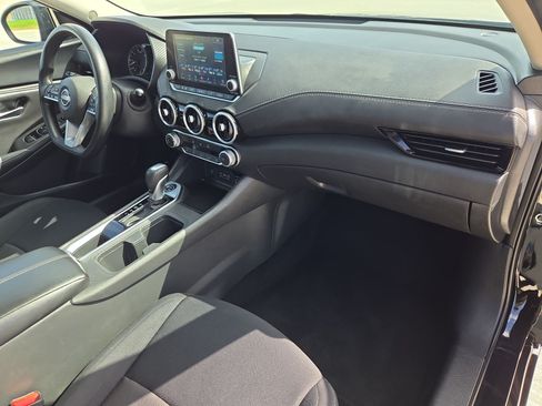 Used 2024 Nissan Sentra SV FWD image 31