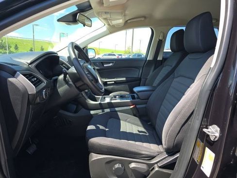 Certified 2022 Ford Edge SE w/ Black Appearance Package AWD/4WD image 11
