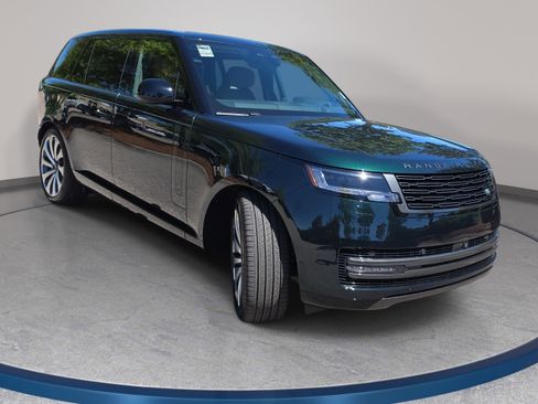 New 2026 Land Rover Range Rover Long Wheelbase Autobiography AWD/4WD image 3