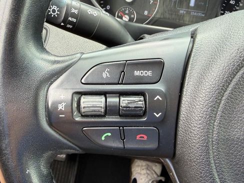 Used 2017 Kia Sorento FWD w/ LX Convenience Package image 23